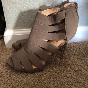 Jessica Simpson heels size 8.5